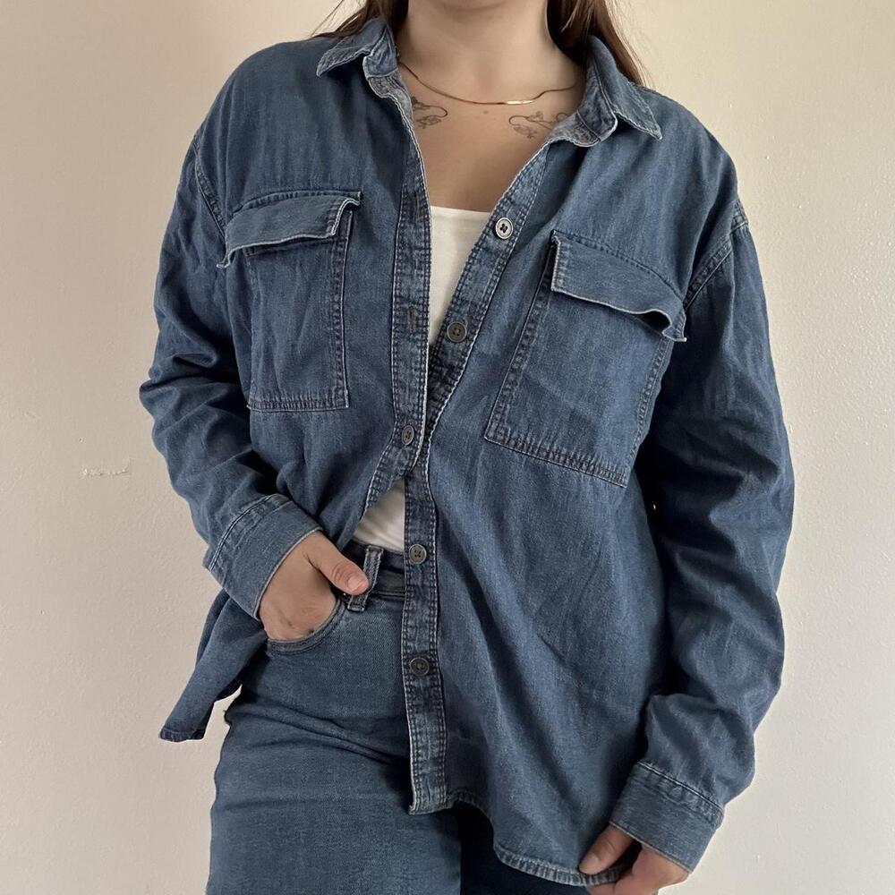 BeachLunchLounge Blue Denim Button-Up Shirt Size L